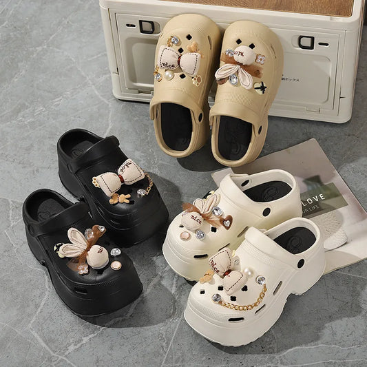 Sandalias Crocs con lazo DIY