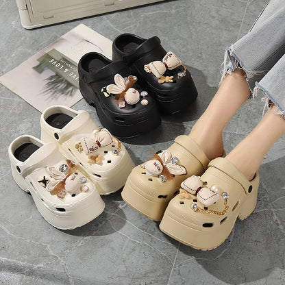 Sandalias Crocs con lazo DIY